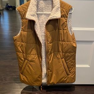 Reversible North face vest. XL